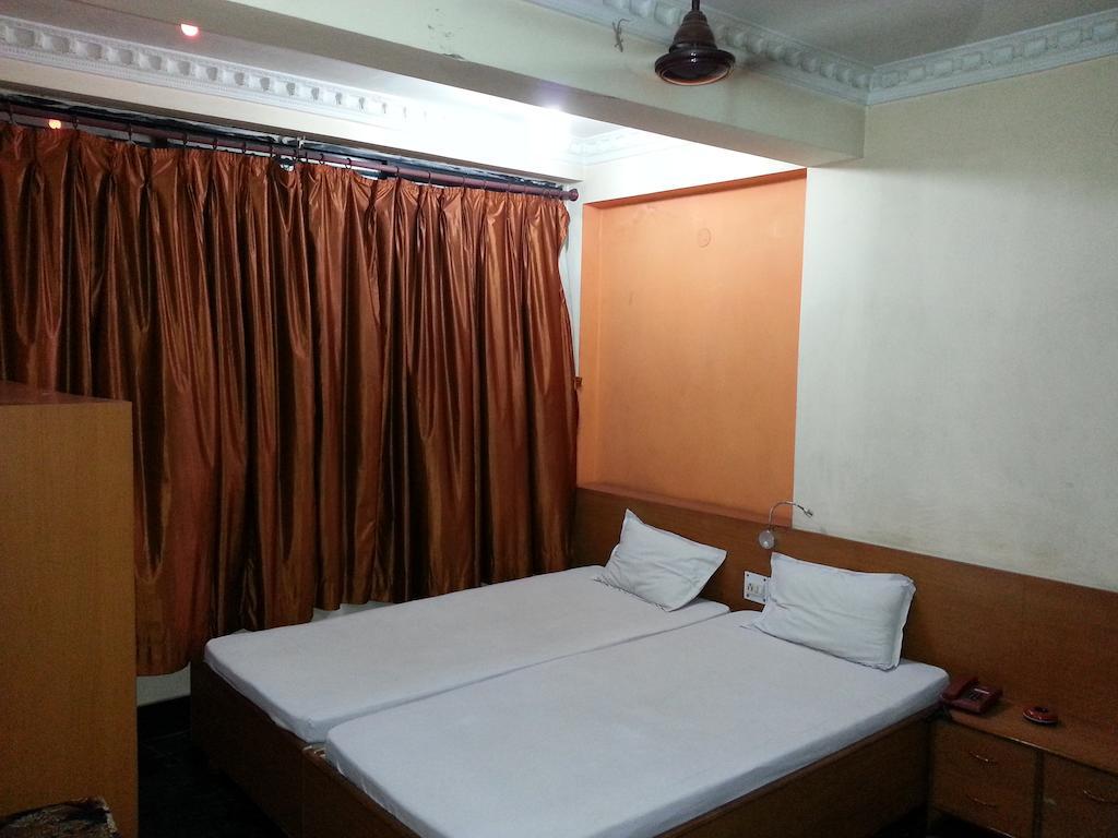 Dhanbād Hotel Marina Inn חדר תמונה